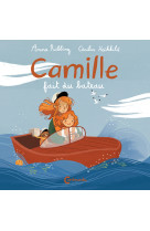 Camille fait du bateau